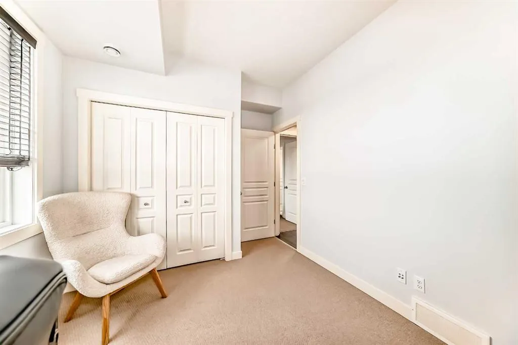 652 Cranford Walk SE