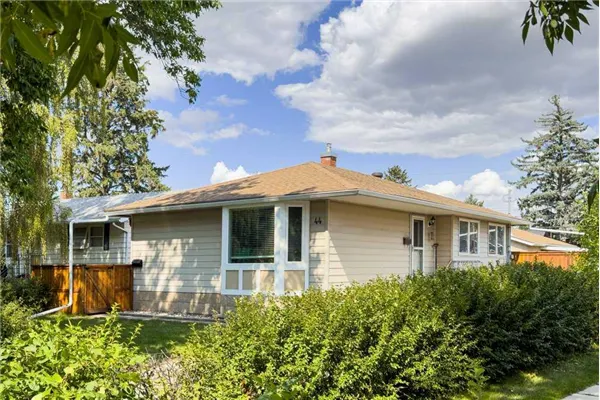 44 Lynndale Road SE