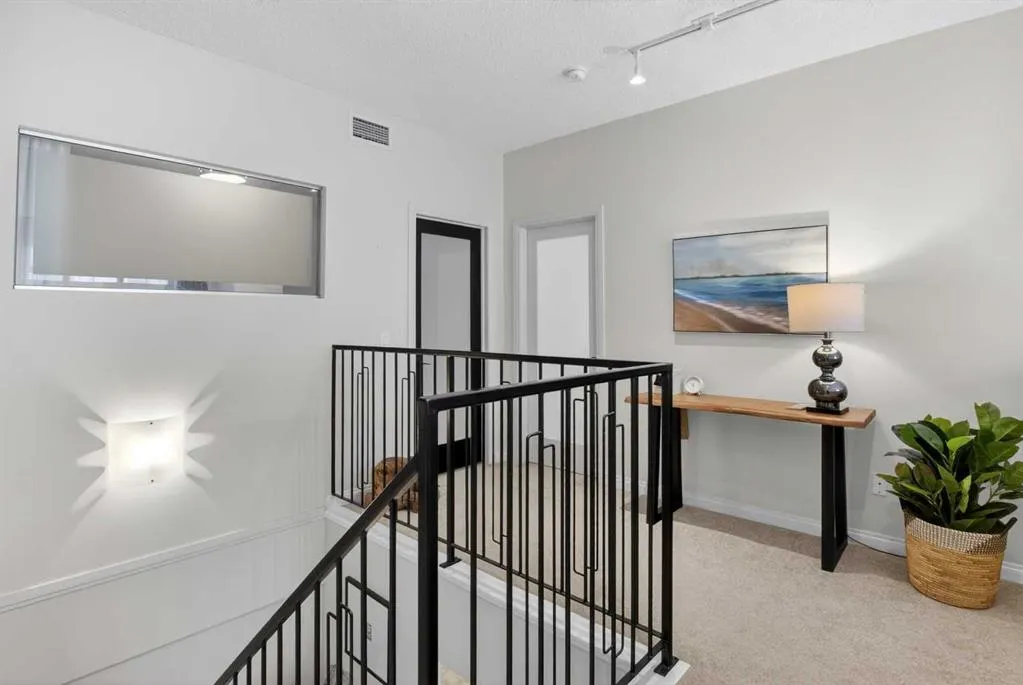 638 11 Avenue SW #311