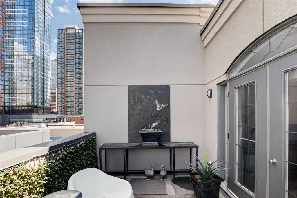 638 11 Avenue SW #311