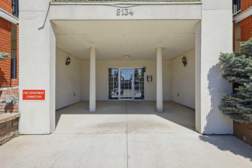 2134 Kensington Road NW #106