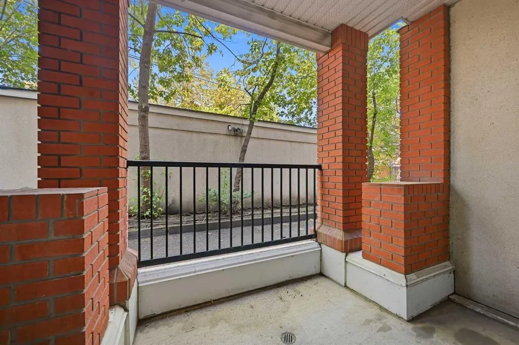 2134 Kensington Road NW #106