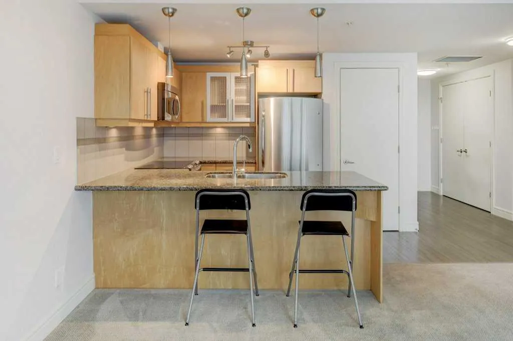 817 15 Avenue SW #601
