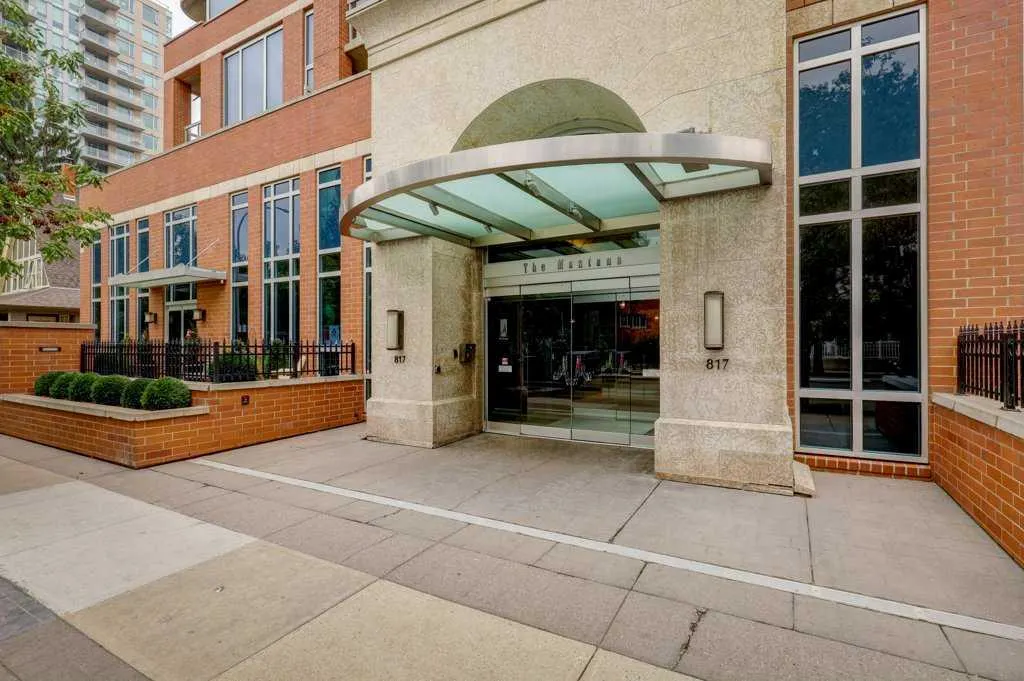 817 15 Avenue SW #601