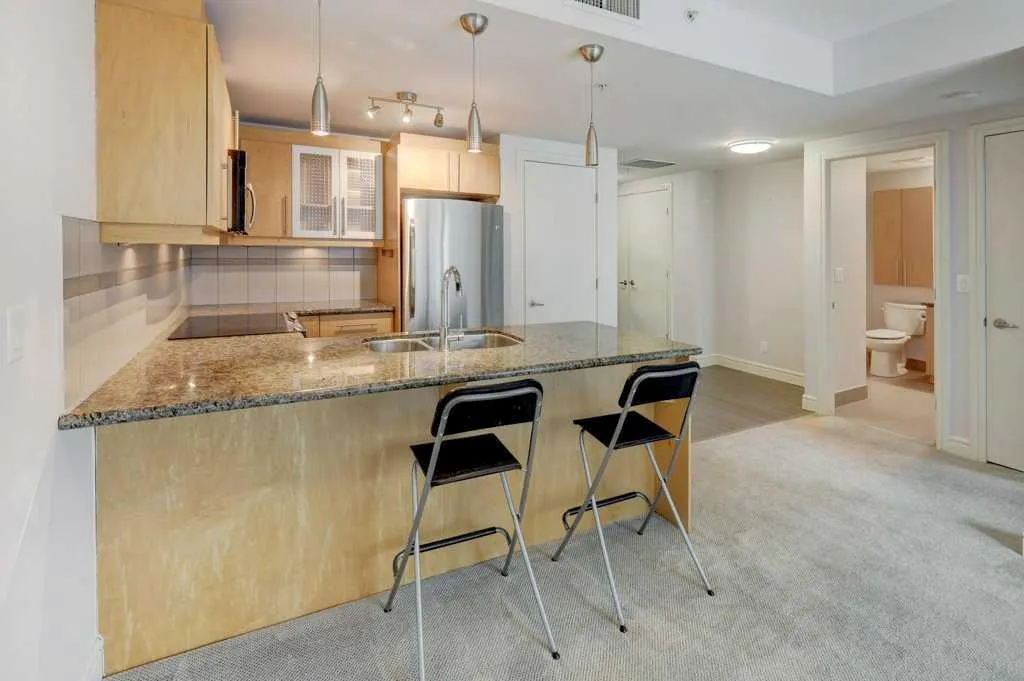 817 15 Avenue SW #601
