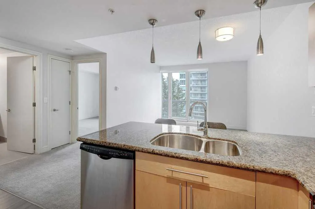 817 15 Avenue SW #601