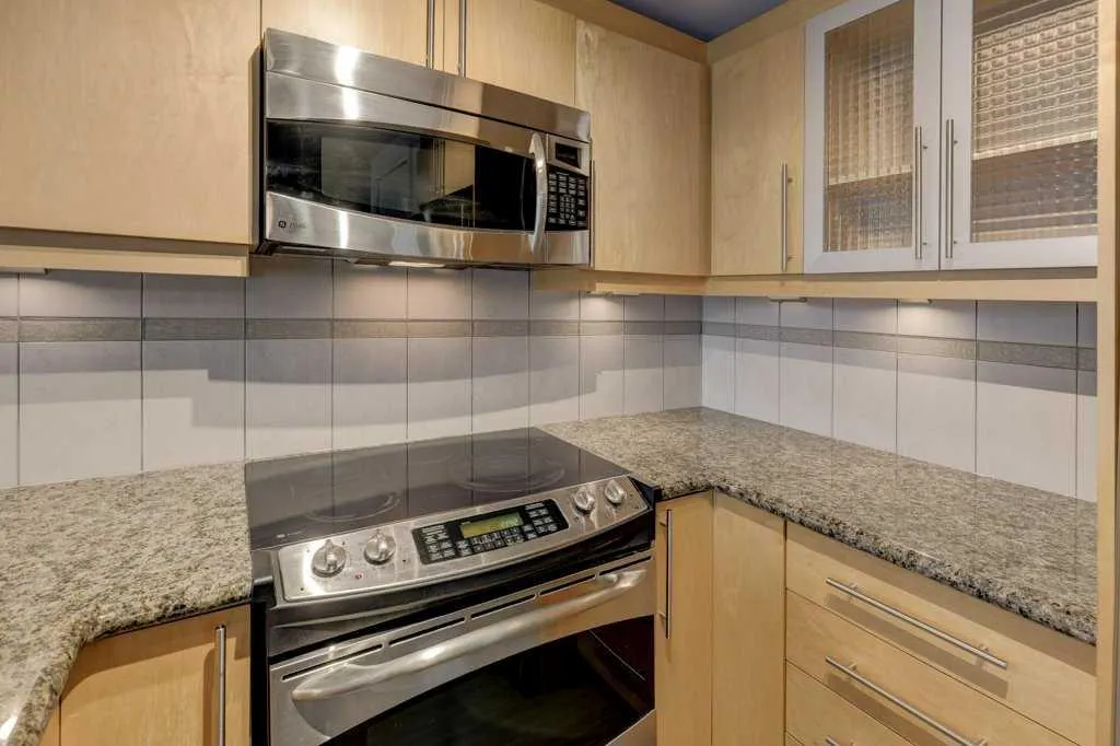 817 15 Avenue SW #601