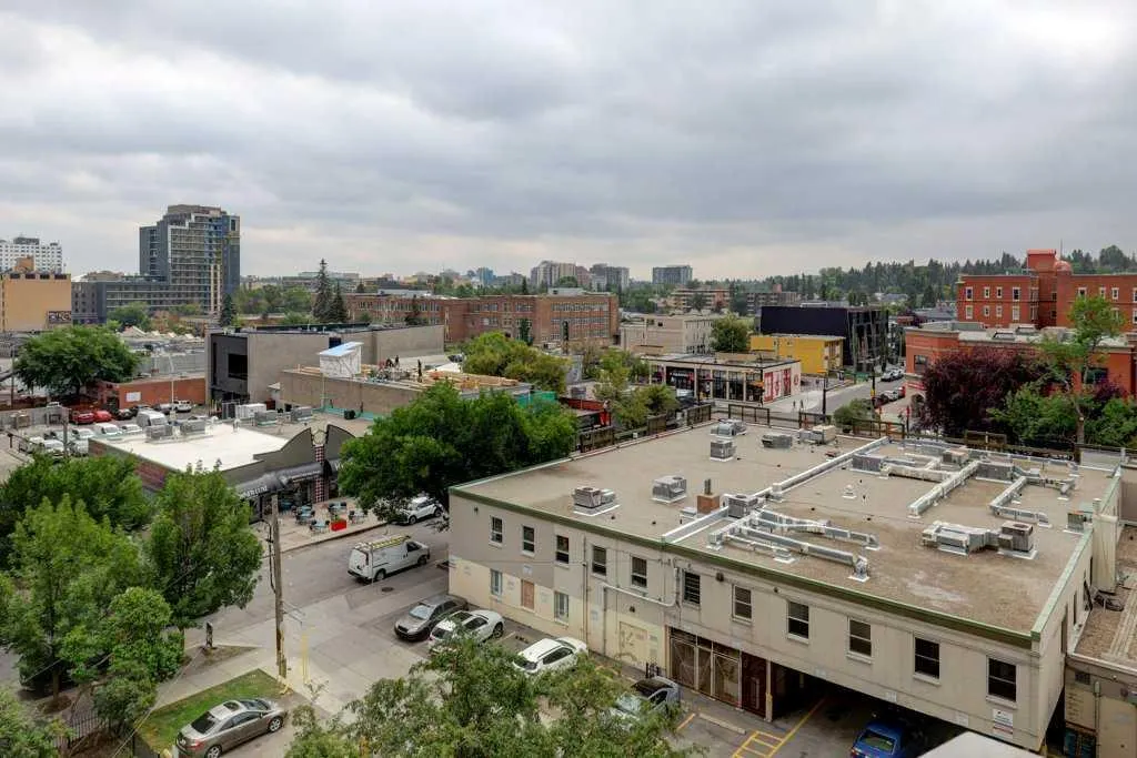 817 15 Avenue SW #601