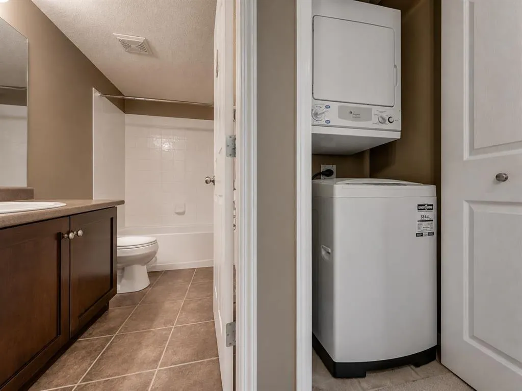 2395 Eversyde Avenue SW #1323
