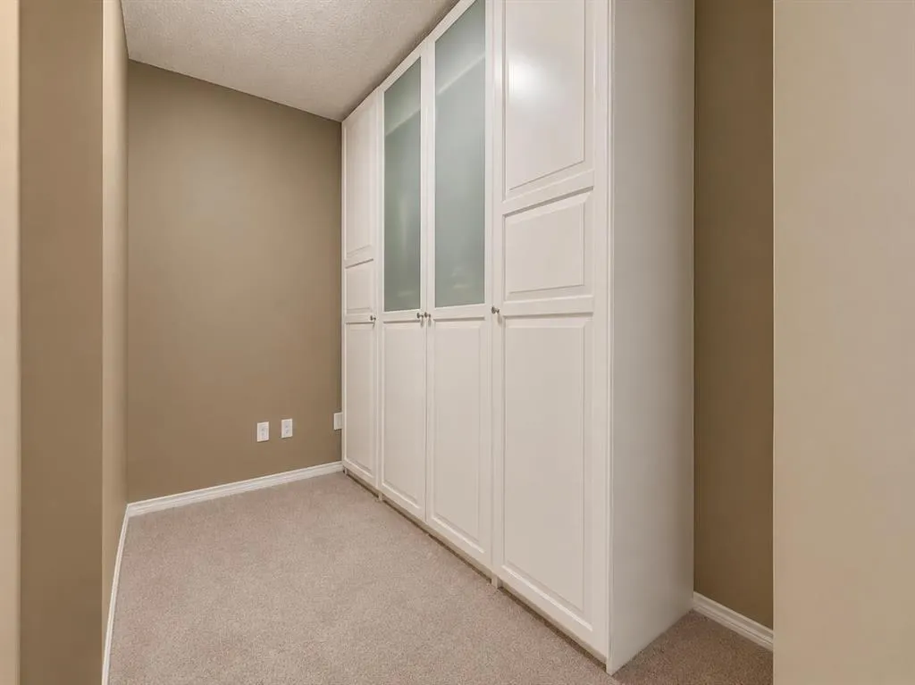 2395 Eversyde Avenue SW #1323
