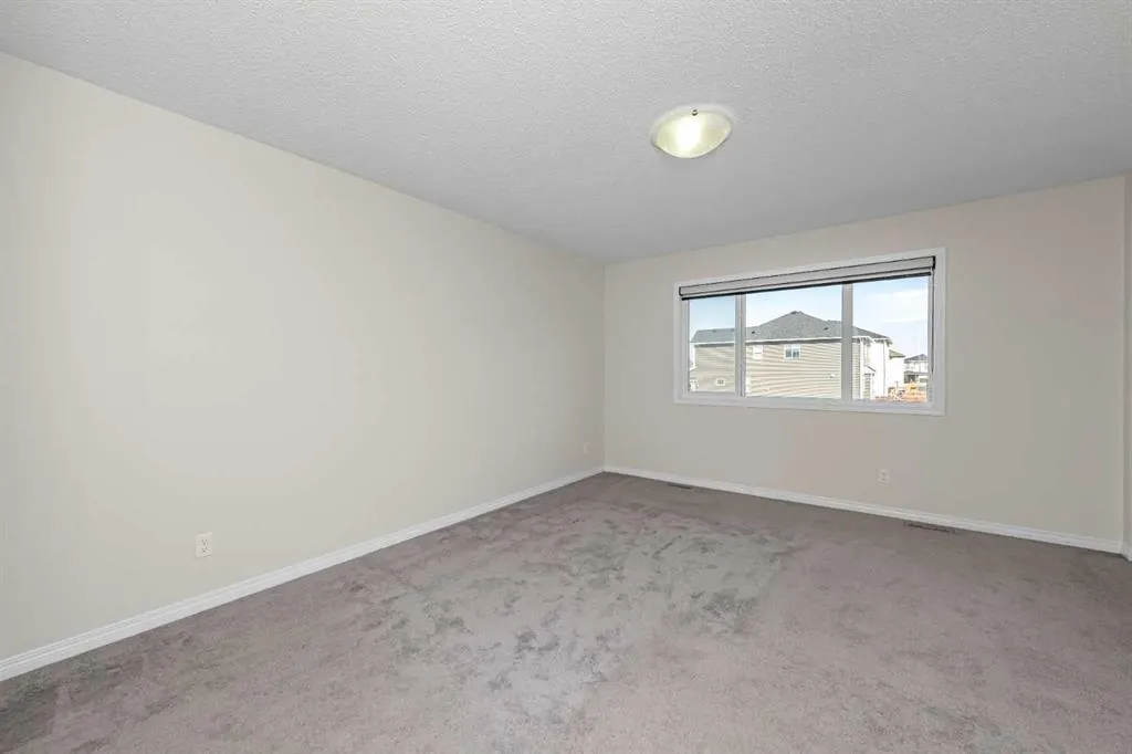 17 Cityscape View NE