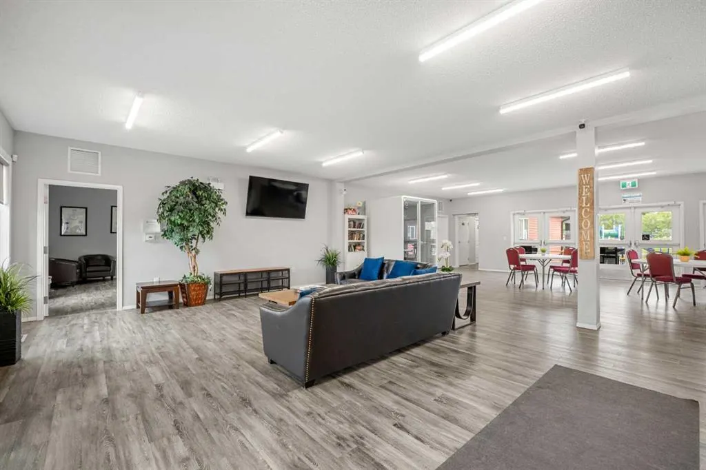 6220 17 Avenue SE #40
