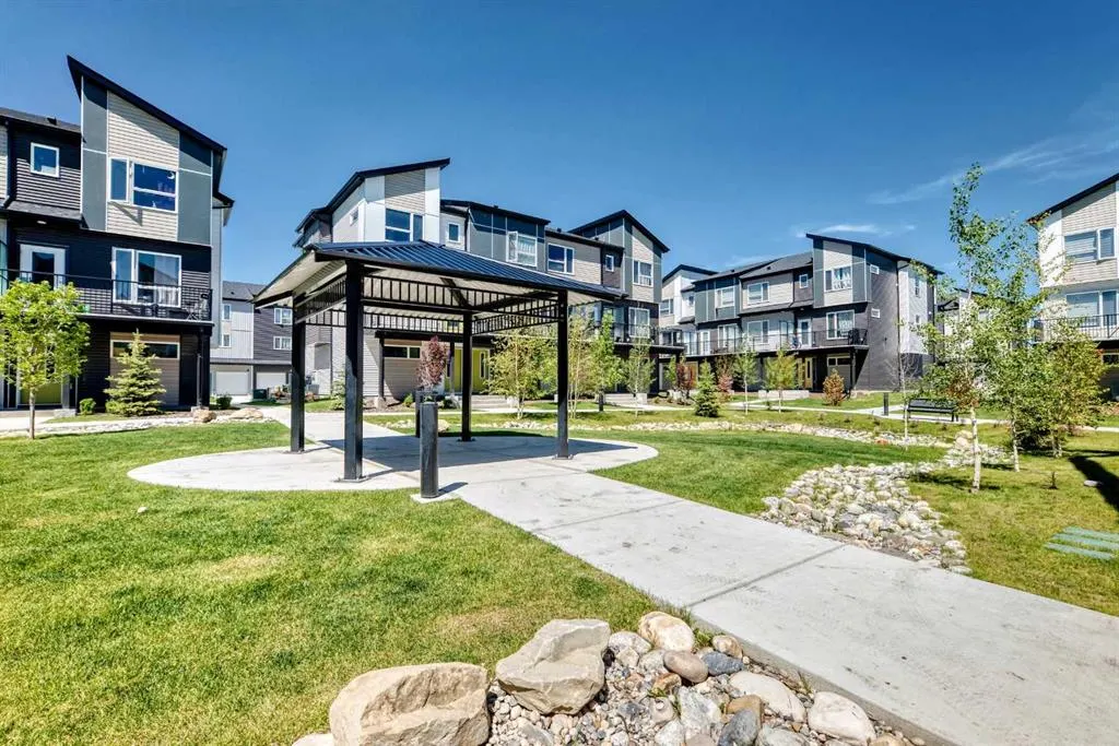 301 Redstone Boulevard NE #122