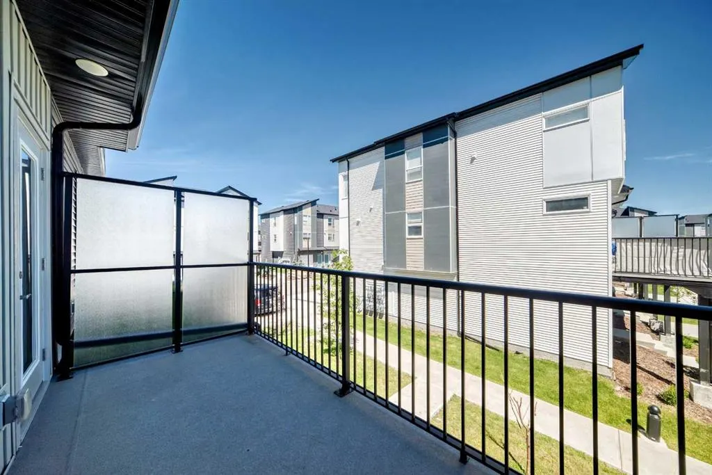 301 Redstone Boulevard NE #122