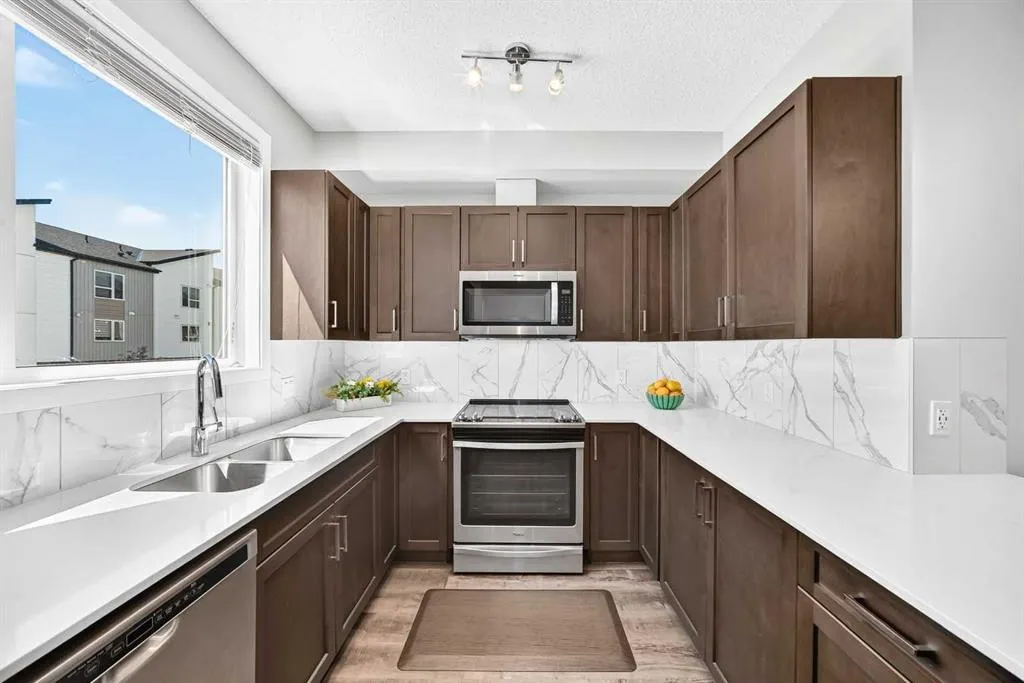 301 Redstone Boulevard NE #122