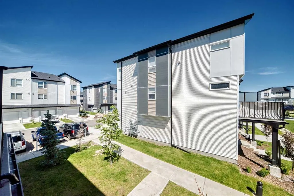 301 Redstone Boulevard NE #122