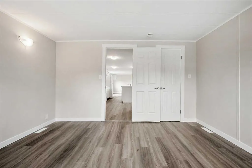 6220 17 Avenue SE #242