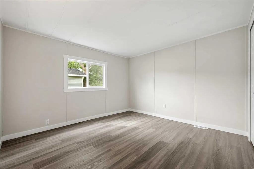 6220 17 Avenue SE #242