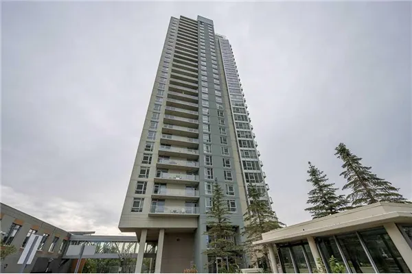99 Spruce Place SW