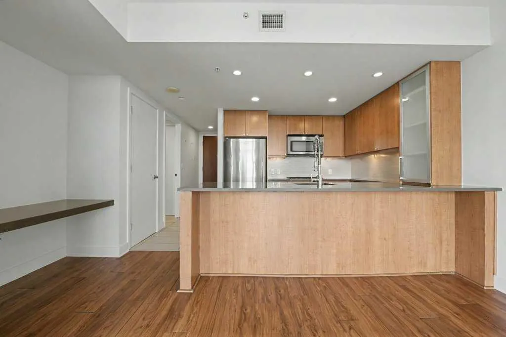 1118 12 Avenue SW #1407