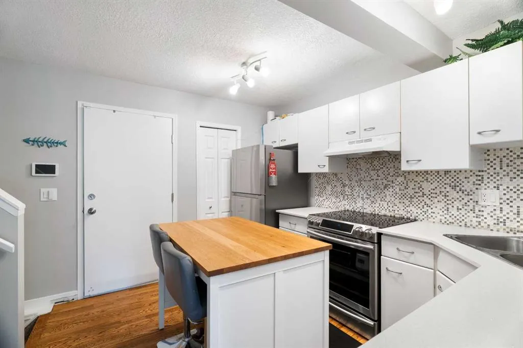 2429 28 Street SW #3