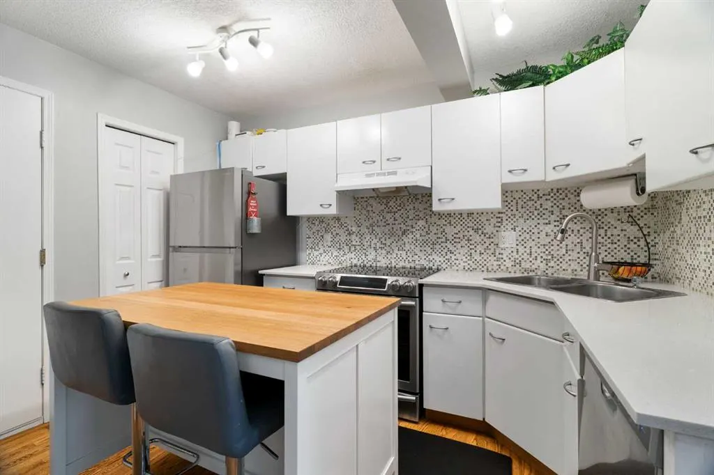 2429 28 Street SW #3