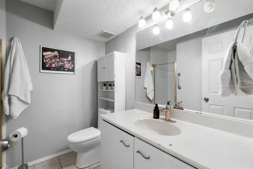 2429 28 Street SW #3