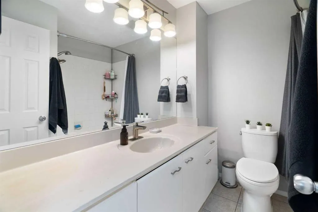 2429 28 Street SW #3