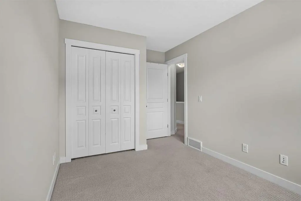 1106 Mckenzie Towne Row SE