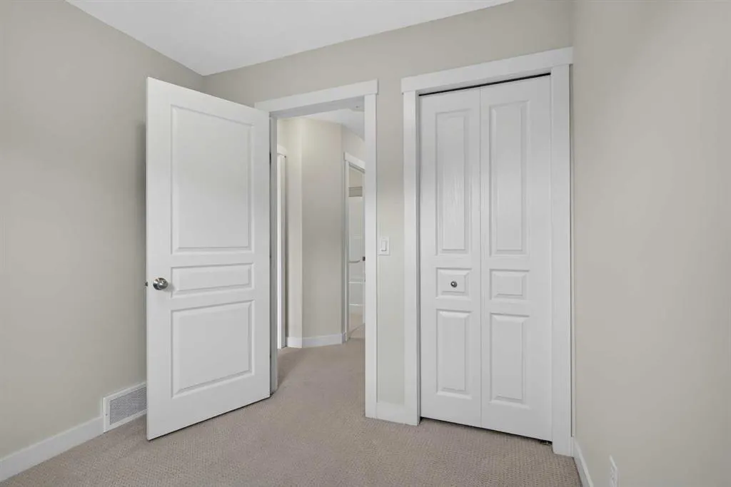 1106 Mckenzie Towne Row SE