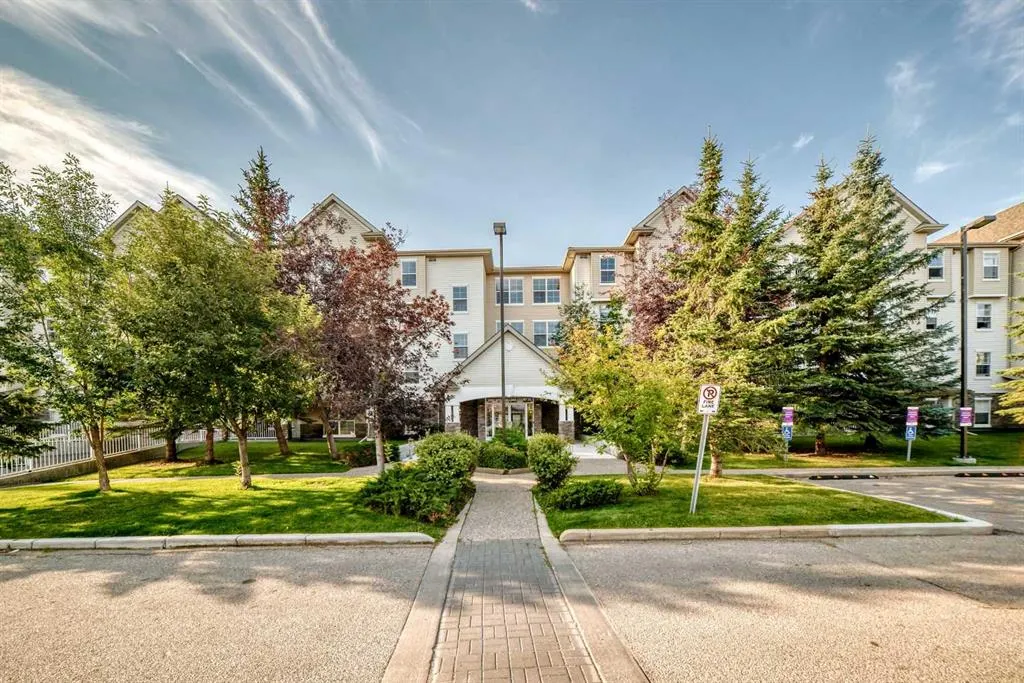 2000 Applevillage Court SE #411