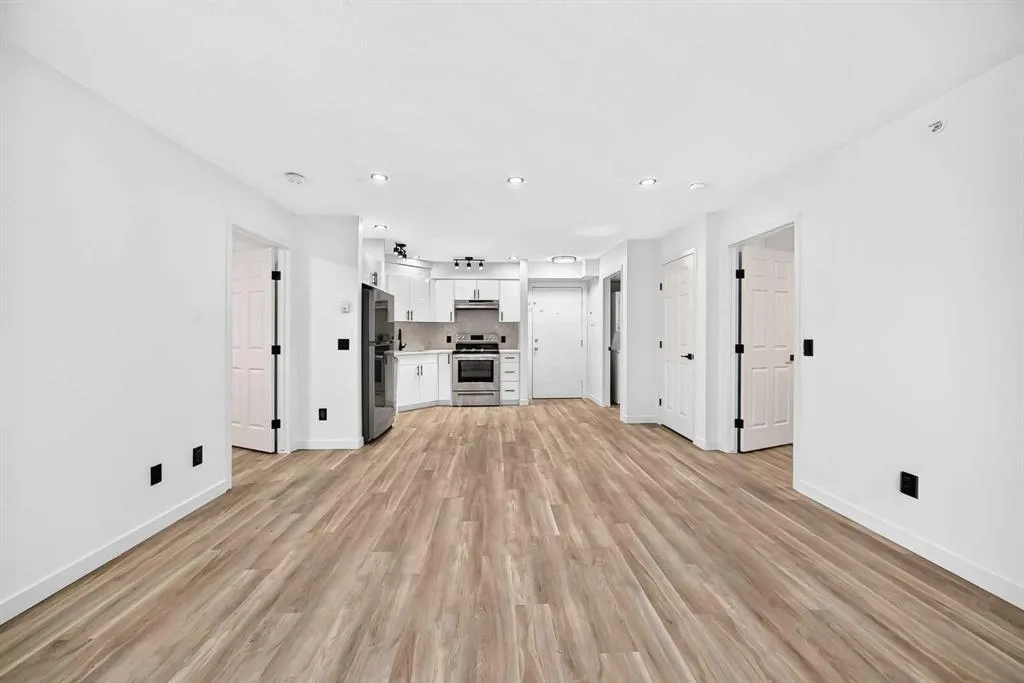 2000 Applevillage Court SE #411