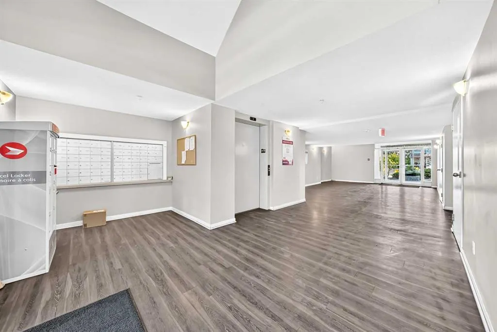 2000 Applevillage Court SE #411