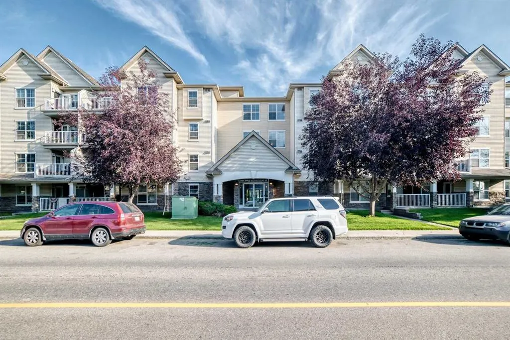 2000 Applevillage Court SE #411