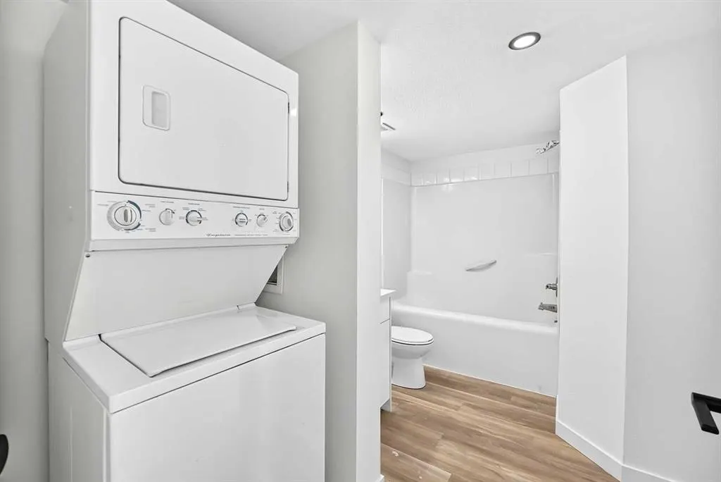 2000 Applevillage Court SE #411
