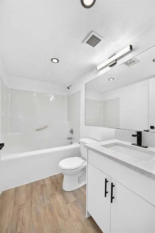 2000 Applevillage Court SE #411