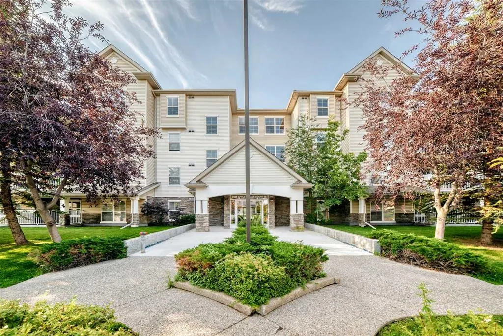 2000 Applevillage Court SE #411