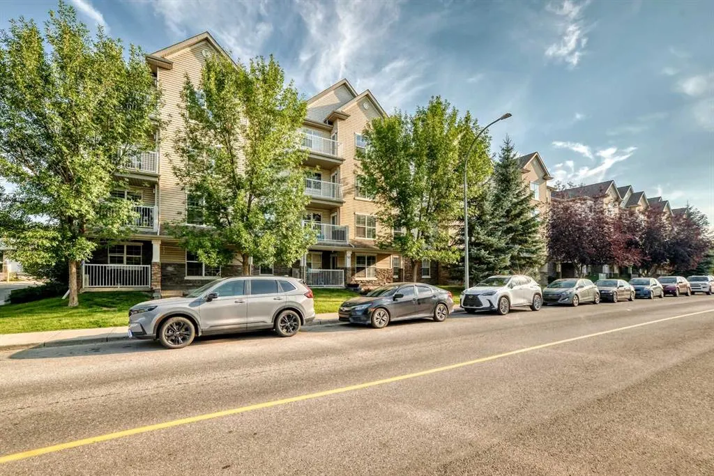 2000 Applevillage Court SE #411