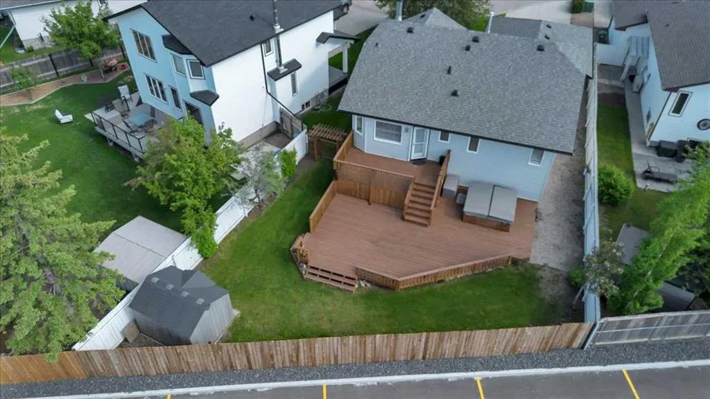 9 Madison Court
