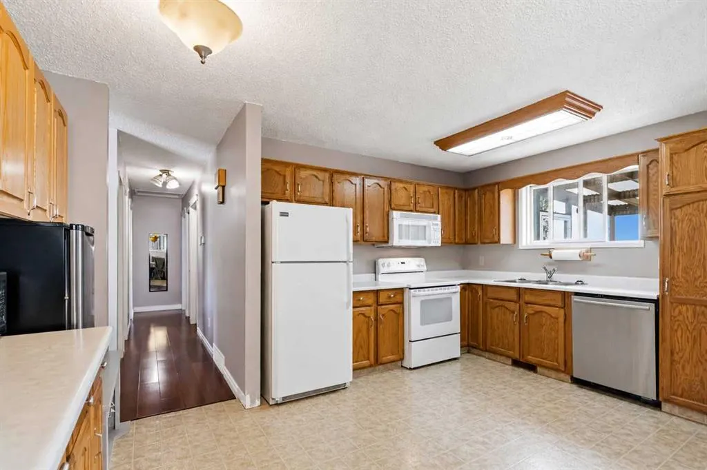 234 Kennedy Crescent