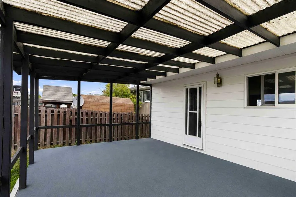 234 Kennedy Crescent