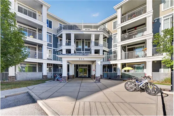 130 AUBURN MEADOWS View SE