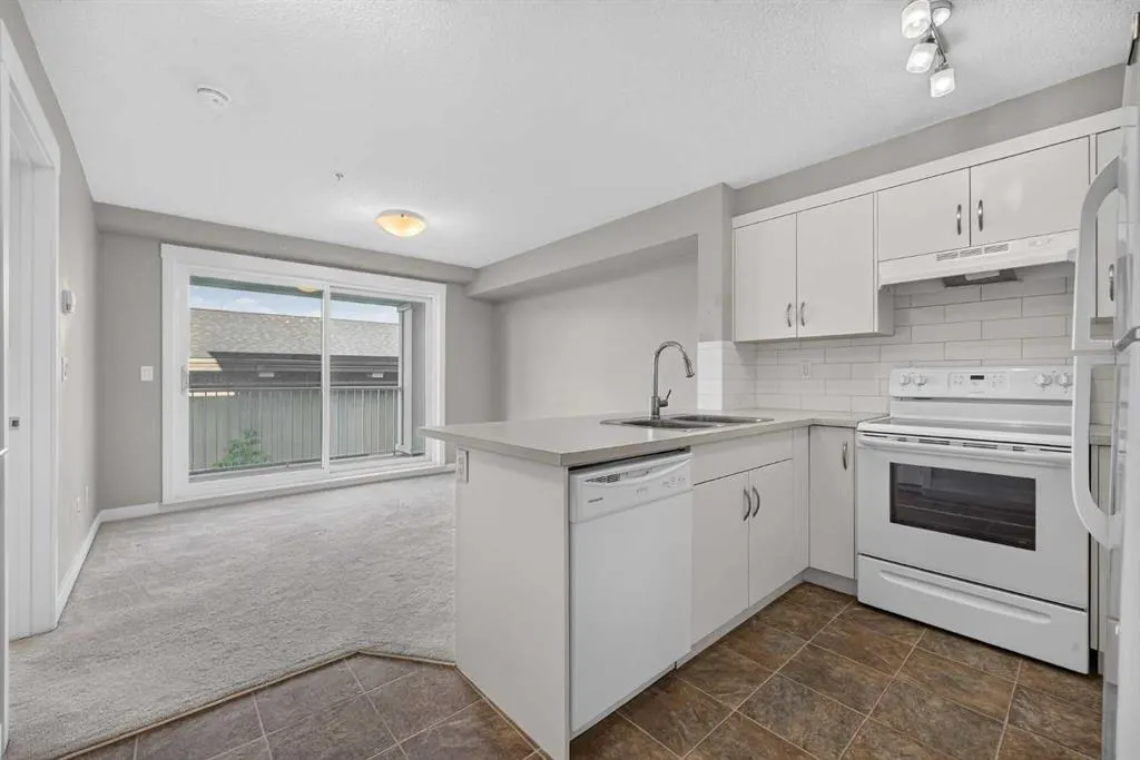 130 AUBURN MEADOWS View SE #313