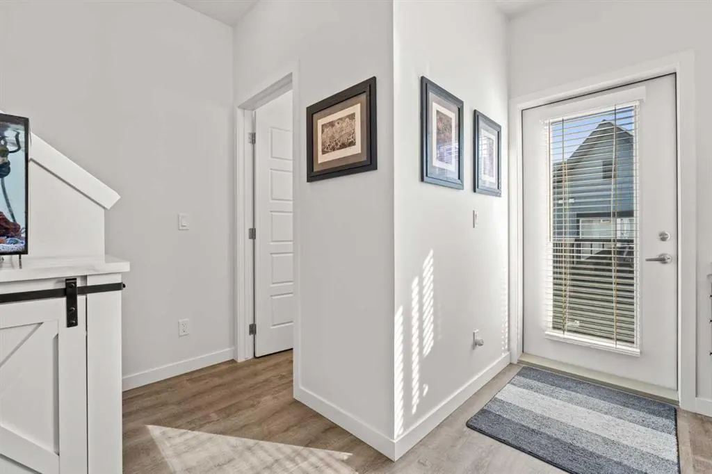 75 Evanscrest Common NW #108