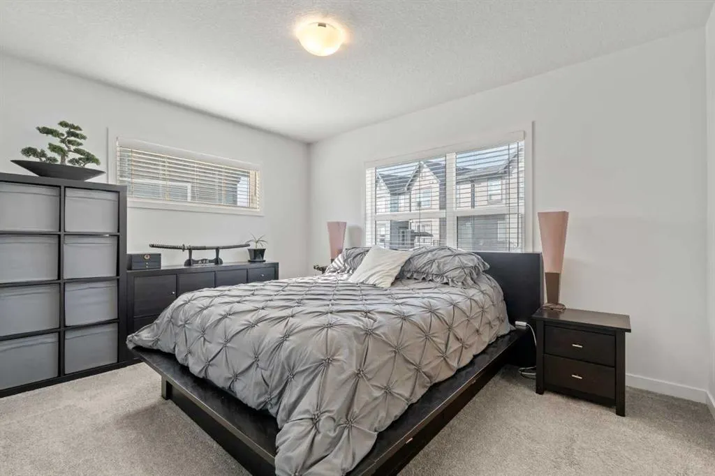 75 Evanscrest Common NW #108