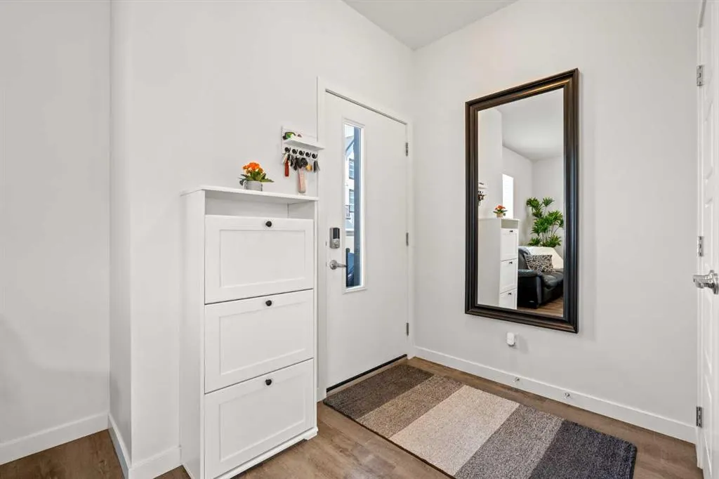 75 Evanscrest Common NW #108