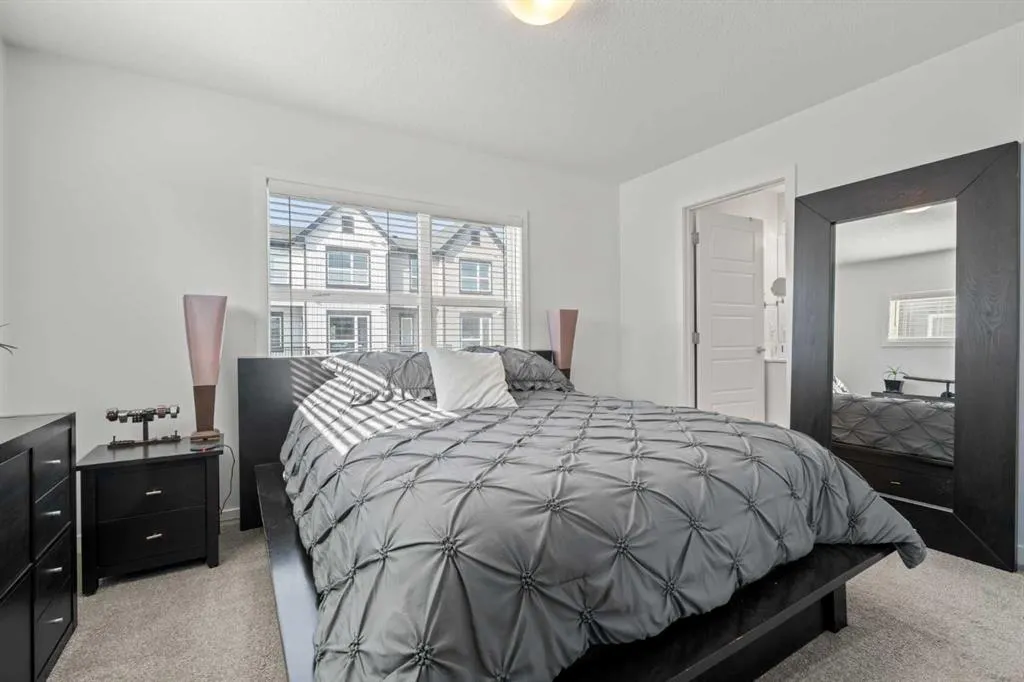 75 Evanscrest Common NW #108