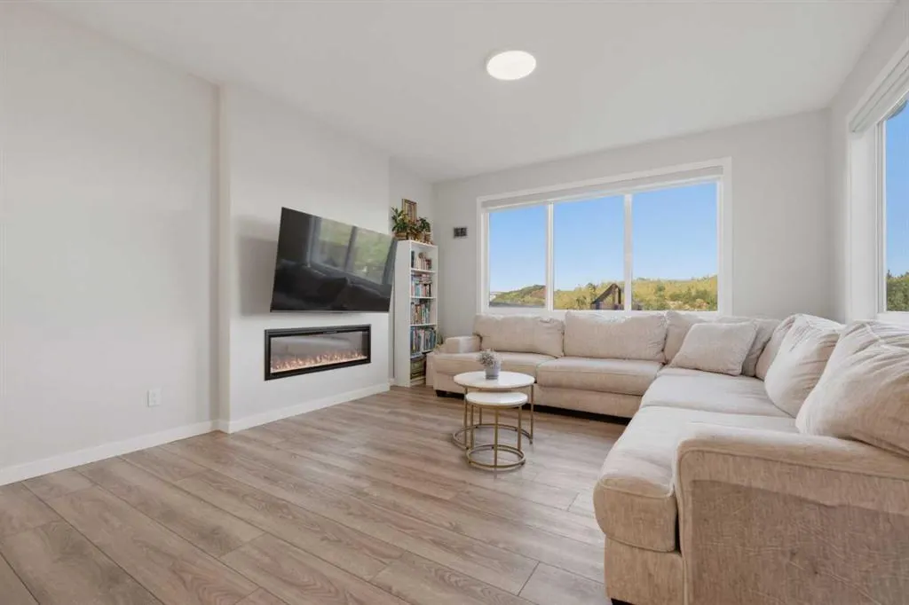34 Belvedere Green SE
