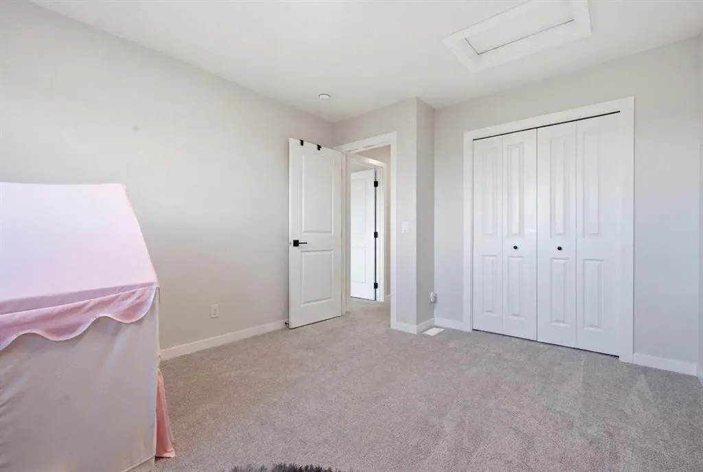 34 Belvedere Green SE
