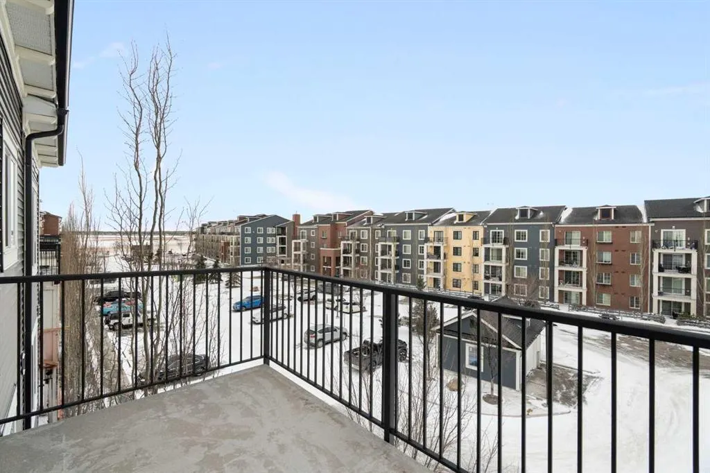 99 Copperstone Park SE #1411